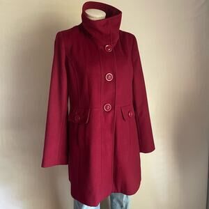 Red Wool Blend Women's Forecaster of Boston Coat. Size 8.  EUC.